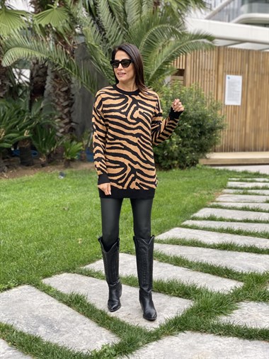 Kahverengi Zebra Desen Bisiklet Yaka Kadın Triko Kazak