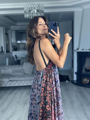 Çok Renkli Askılı Crush Çiçek Desenli Maksi Boy Kadın Elbise