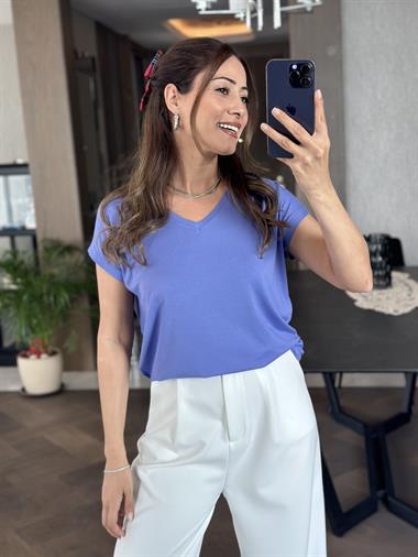 Eflatun V Yaka Kısa Yarasa Kol Basic Kadın T-Shirt
