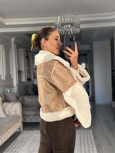 Ekru Bej Geniş Yakalı Kolu Peluş Süet Eskitme Kadın Mont