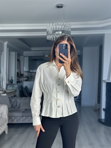 Ekru Beli Pileli Gold Düğmeli Kadın Gömlek