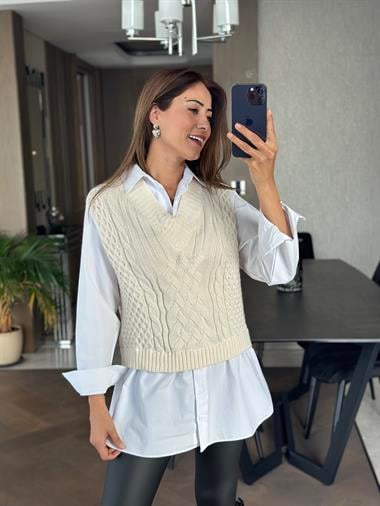 Ekru Beyaz Gömlekli Triko Kadın Süveter