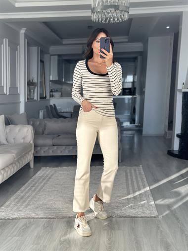 Ekru Çizgili Likralı Penye Uzun Kol U Yaka Kadın Body