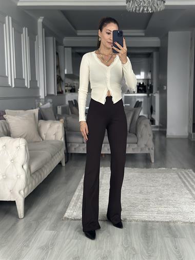 Ekru Dantel Şeritli V Yaka Kadın Bluz