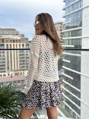 Ekru Dekolte Örgülü Kadın Triko Kazak