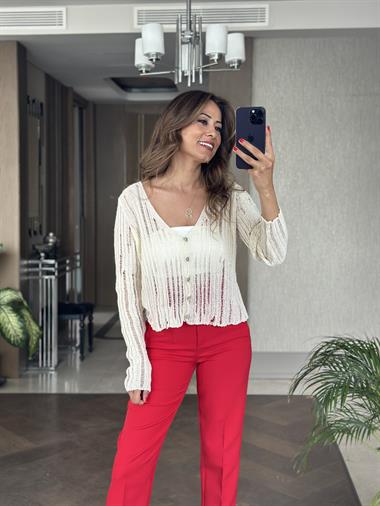 Ekru Dekolteli Düğmeli Triko Kadın Hırka 