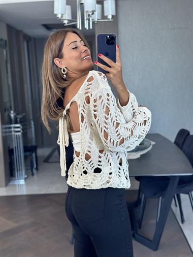 Ekru Dlvn Kayık Yaka Ajurlu Arkası Bağlamalı Kadın Triko Kazak