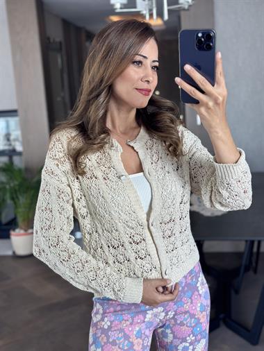 Ekru Düğmeli Ajurlu Simli Kadın Triko Hırka