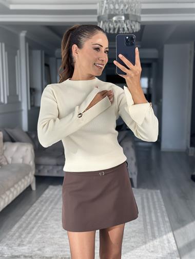 Ekru Fitilli Kolu Yırtmaçlı Düğme Detaylı Kadın Triko Kazak