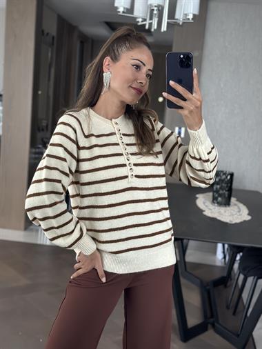 Ekru Kahverengi Çizgili Onbir Düğmeli Kadın Kazak