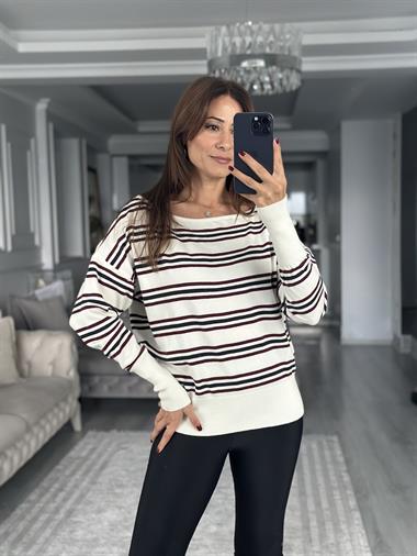 Ekru Lacivert Çizgili Tek Omzu Açık Kadın Kazak