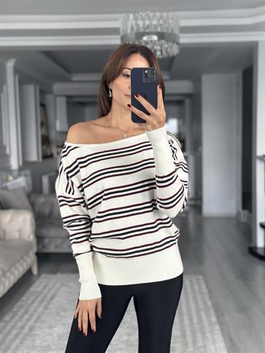 Ekru Lacivert Çizgili Tek Omzu Açık Kadın Kazak