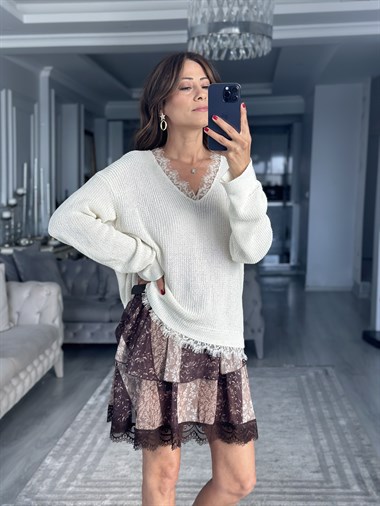 Ekru Lora V Yaka Dantel Detay Kadın Kazak
