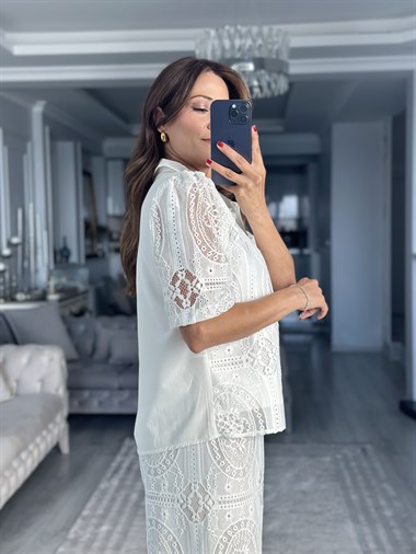 Ekru Önü Güpürlü Kısa Kol Kadın Gömlek