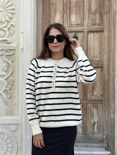 Ekru Siyah Çizgili Onbir Düğmeli Kadın Kazak