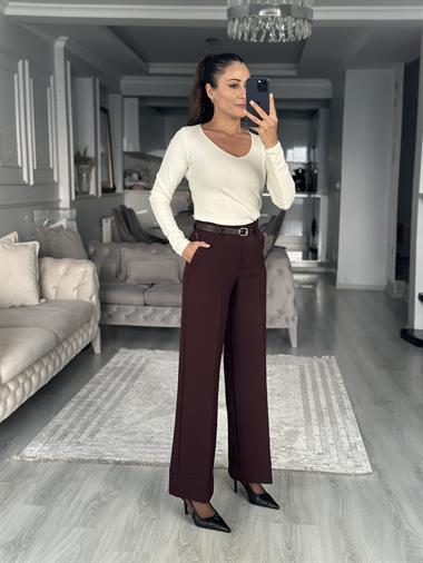 Ekru V Yaka Kaşmirli Ultra Hafif Kadın Triko Kazak