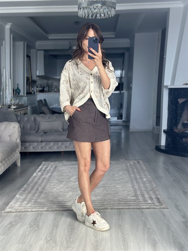 Ekru Vizon V Yaka Nakışlı Yarasa Kol Kadın Ceket