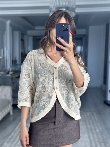 Ekru Vizon V Yaka Nakışlı Yarasa Kol Kadın Ceket