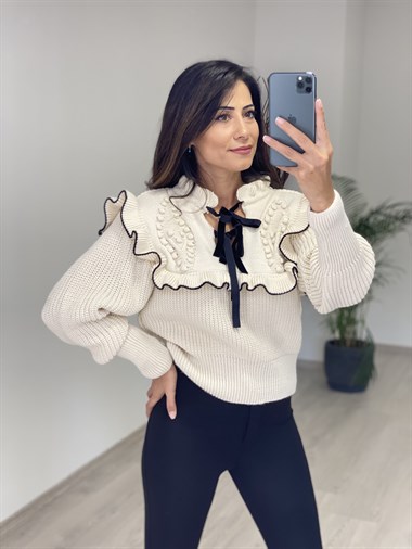 Ekru Yakası Kurdele Detay Fırfırlı Kadın Kazak