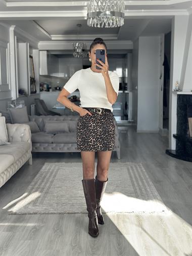 Ekru Yumuşak Dokulu Kısa Kol Triko Kadın Kazak