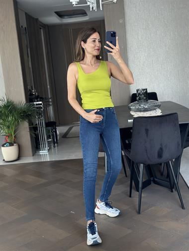 Fıstık Yeşili Yan V Yaka Modal Kadın Body