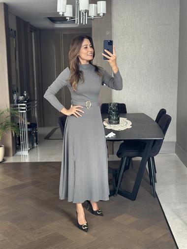 Füme Dik Yaka Önü Tek Yırtmaçlı Kemerli Fitilli Kaşkorse Kemerli Yırtmaçlı Midi Boy Kadın Elbise 