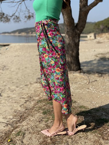 Fuşya Çiçekli Bağlama Detay Etek