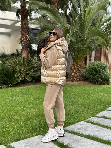 Gold Astronot Kapüşonlu Kadın Şişme Yelek