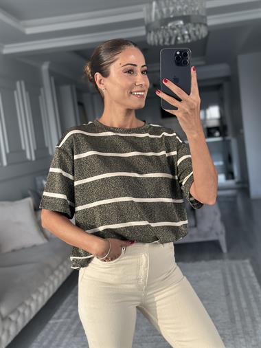 Gold Çizgili Simli Bisiklet Yaka Basic Kadın T-Shirt