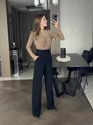 Gold Simli Vatkalı Kruvaze Yaka Kadın BodySuit