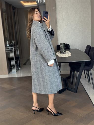 Gri Balıksırtı Oversize İki Cepli Kadın Kaban