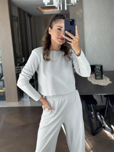 Gri Bisiklet Yaka Paçası Dikiş Detay Yumoş Dokulu Kadın İkili Takım