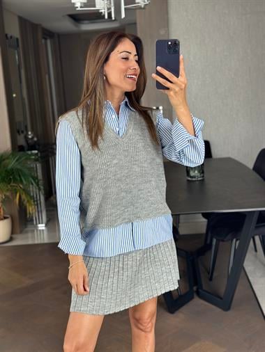 Gri Gömleği Çizgili Triko Kadın Süveter