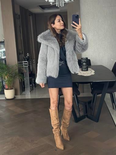 Gri Kısa Boy Lolita Kadın Kürk Mont