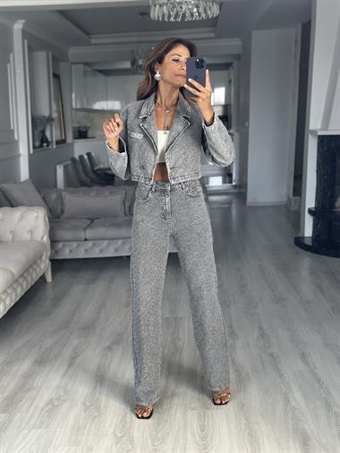 Gri Taş Detaylı Straight Kadın Jean Pantolon