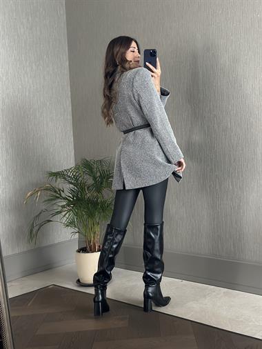 Gri Üç Düğmeli Vatkalı Kemerli Kadın Ceket
