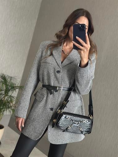 Gri Üç Düğmeli Vatkalı Kemerli Kadın Ceket