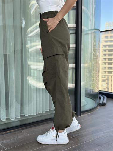 Haki Cebi Kapaklı Paça Bağcıklı Paraşüt Kadın Pantolon