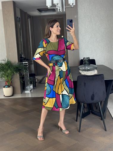 Haki Desenli Kısa Kol Bisiklet Yaka Eğlenceli Kadın Elbise