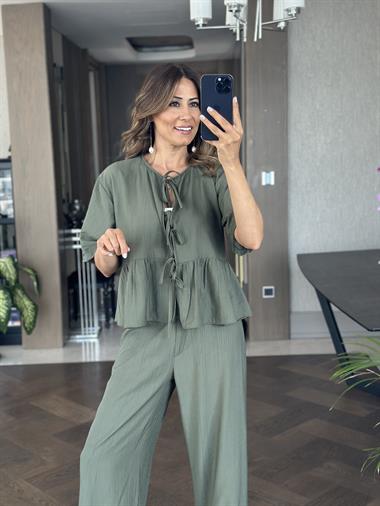 Haki Kısa Kol Önü Bağlamalı Bluz Cepsiz Pantolon Kadın İkili Takım