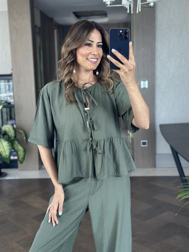 Haki Kısa Kol Önü Bağlamalı Bluz Cepsiz Pantolon Kadın İkili Takım