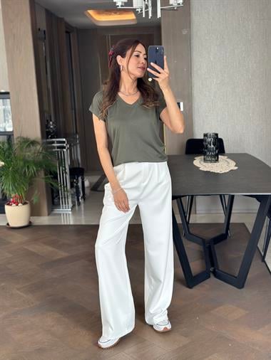 Haki V Yaka Kısa Yarasa Kol Basic Kadın T-Shirt