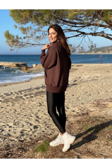 Kahve  Asimetrik Yaka Fermuarlı Sweatshirt