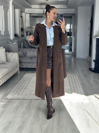Kahve Kesik Yaka Kuşaklı Kadın Yünlü Kaşe Kaban