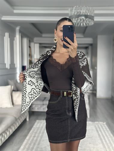 Kahve Krem Desenli Üçgen Kadın Triko Şal
