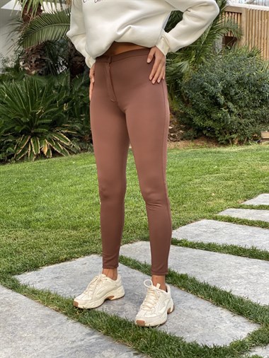 Kahverengi Arka Cepli Nano Fit Kadın Pantolon