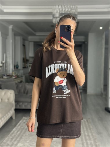 Kahverengi Ayıcık Nakışlı Bisiklet Yaka Kadın T-Shirt