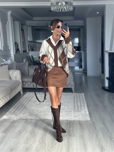 Kahverengi Baklava Desen V Yaka Şardonlu Kadın Triko Hırka 