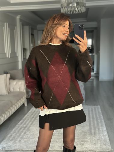 Kahverengi Bordo Geniş Baklava Desenli Kadın Kazak