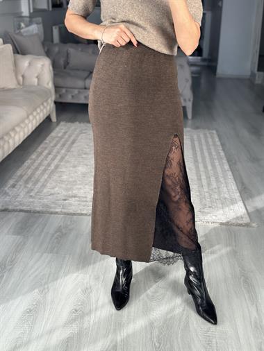 Kahverengi Dantel Detaylı Midi Boy Kadın Triko Etek